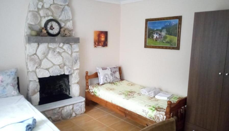קאלאבאקה Argiris Old City House 1 מראה חיצוני תמונה
